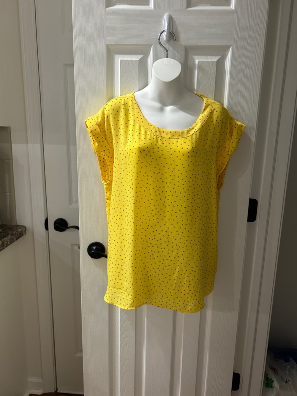 Ann Taylor extra large women’s blouse